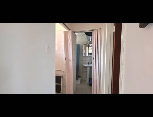 1.5 BEDROOM APARTMENT FOR SALE IN OVERPORT